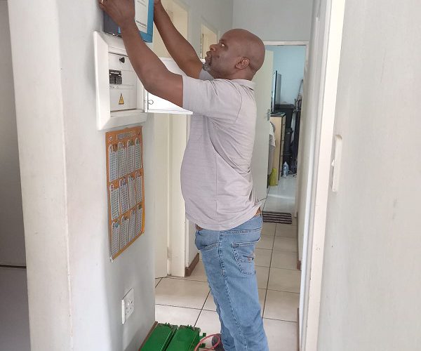 solar inverter repairs services